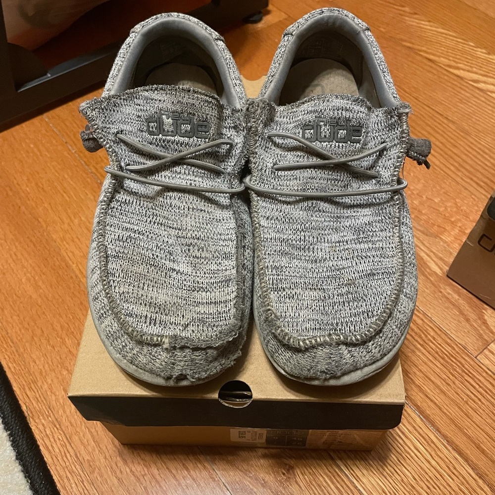 Men’s grey hey dude shoes